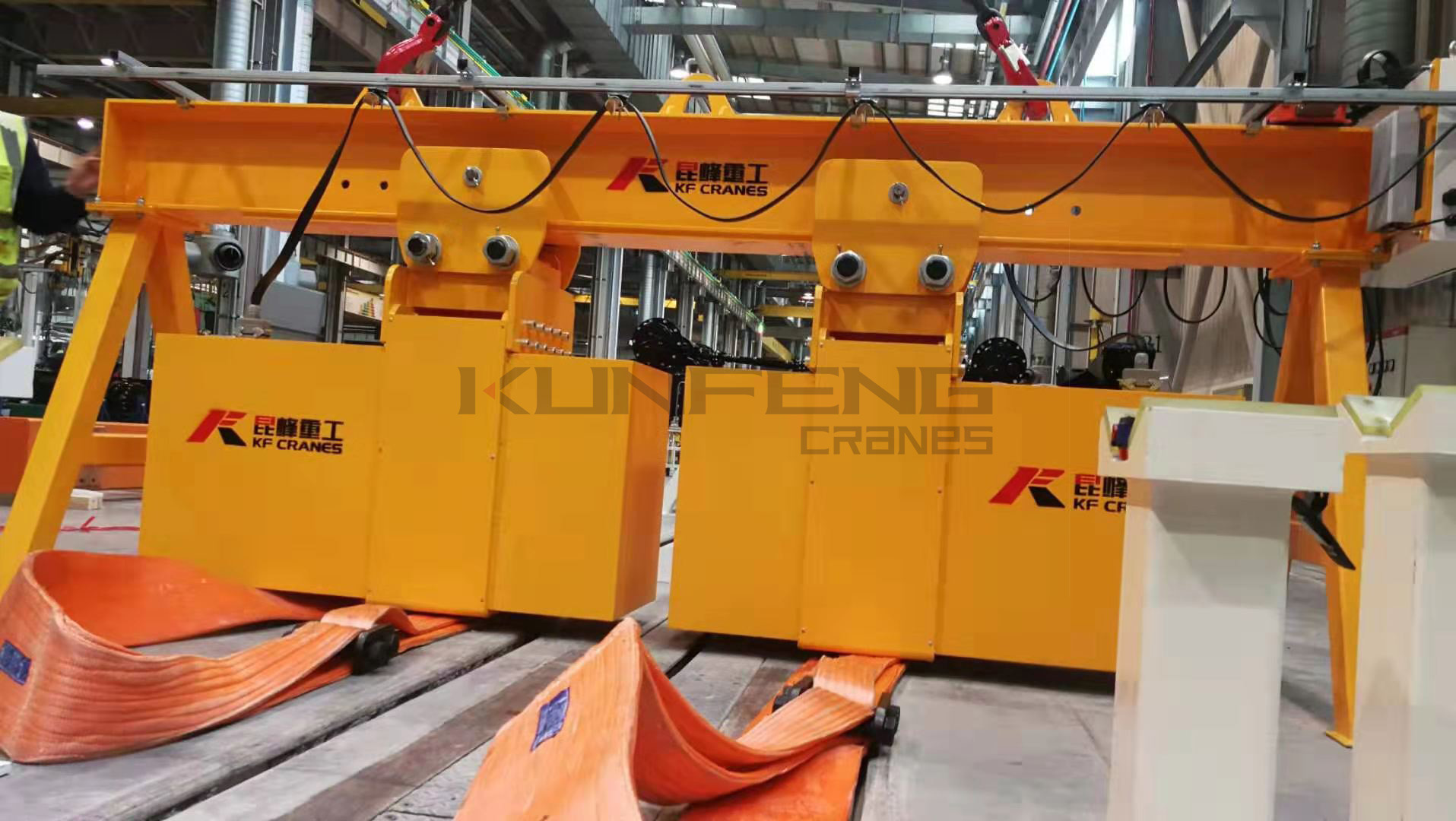 Design and Research of Large Plate Load Turning Crane