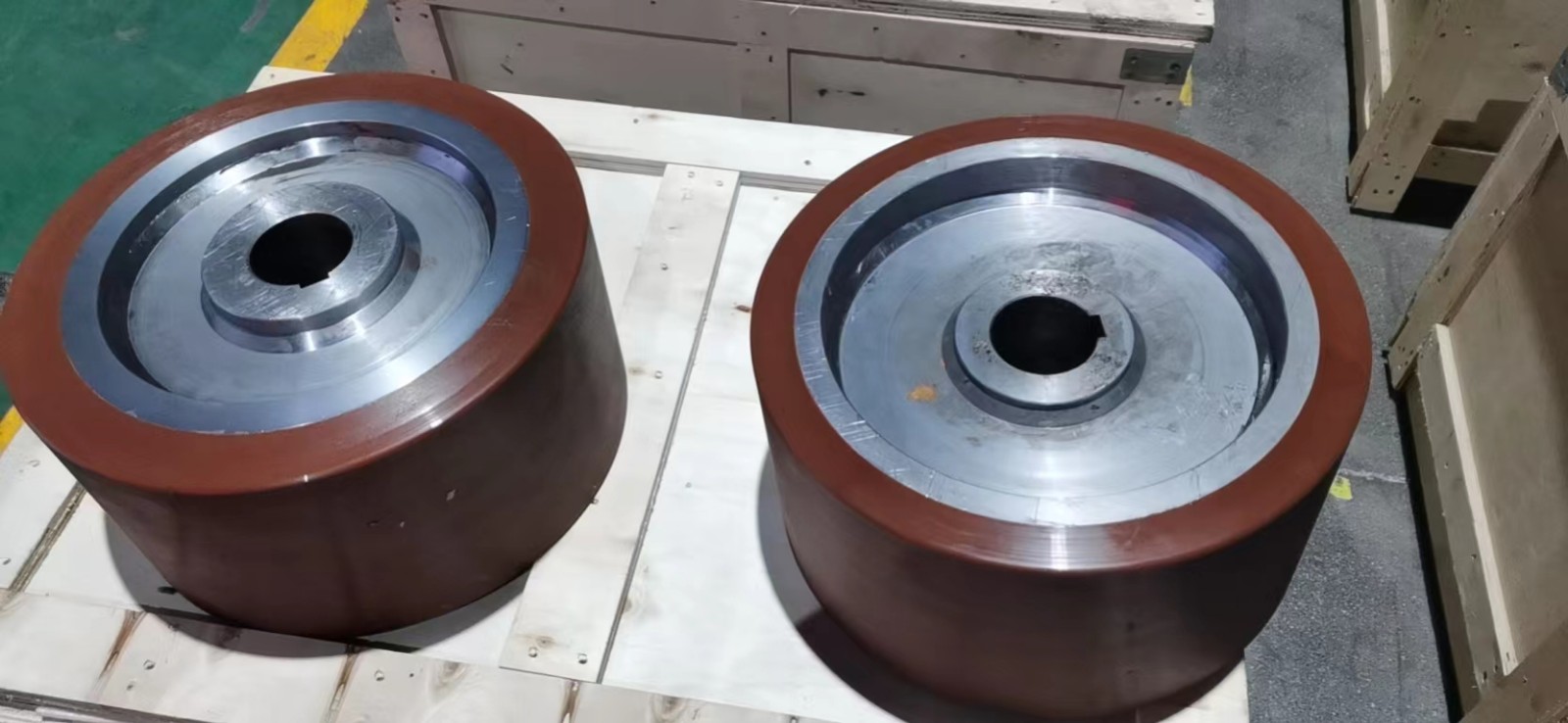  Polyurethane stacker wheels	