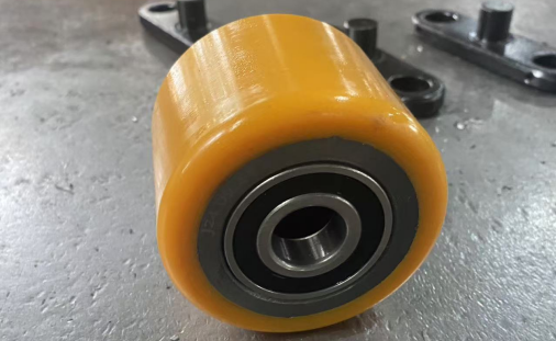 What is Polyurethane Roller with Bearings