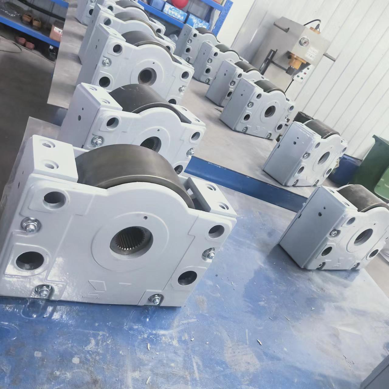 Crane wheels with pneumatic friction system