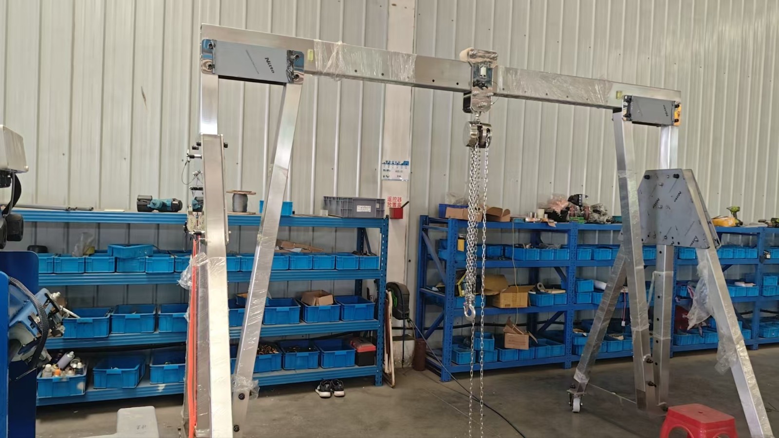 What are The Applications of Stainless Steel Chain Hoist Gantry Crane What are The Applications of Stainless Steel Chain Hoist Gantry Crane